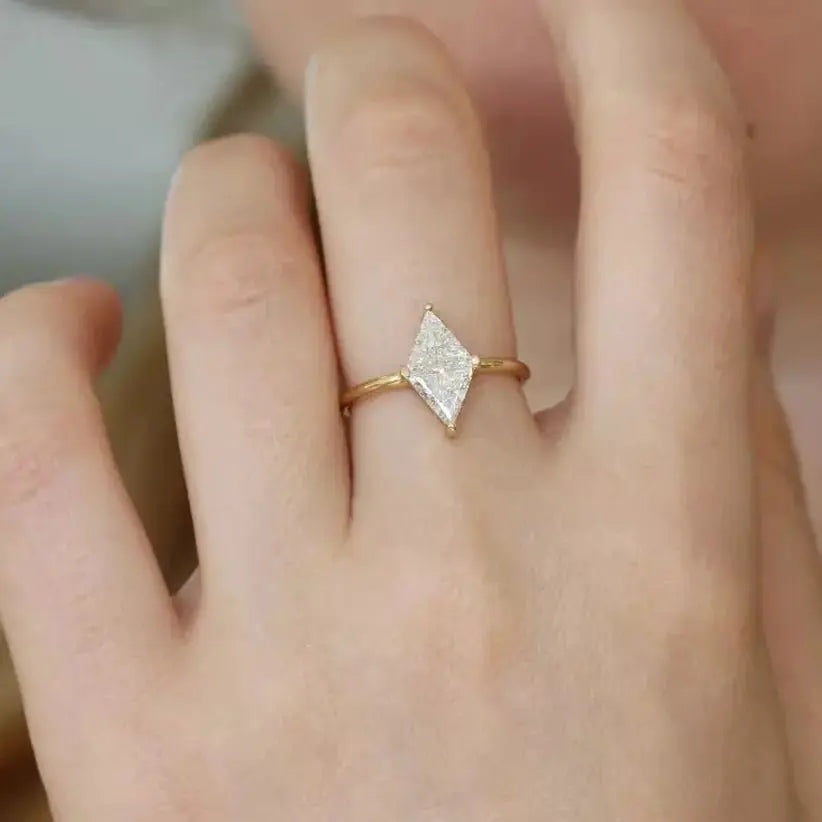3 Carat Lab-Grown Diamond Engagement Ring in 18K Yellow Gold - Future Jewelry