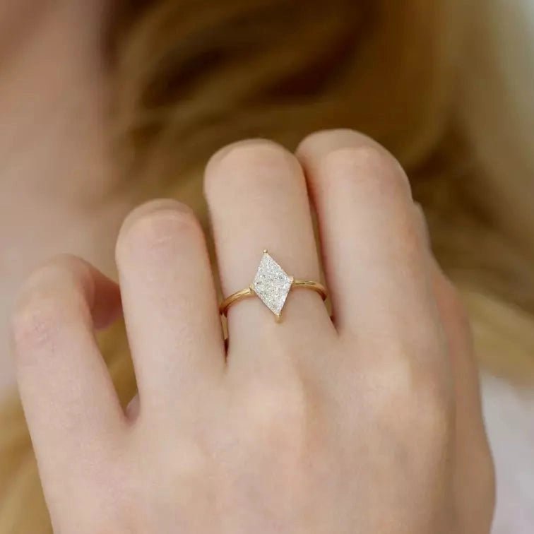 1.00 Carat Lab - Grown Diamond Engagement Ring in 18K Yellow Gold - Future Jewelry