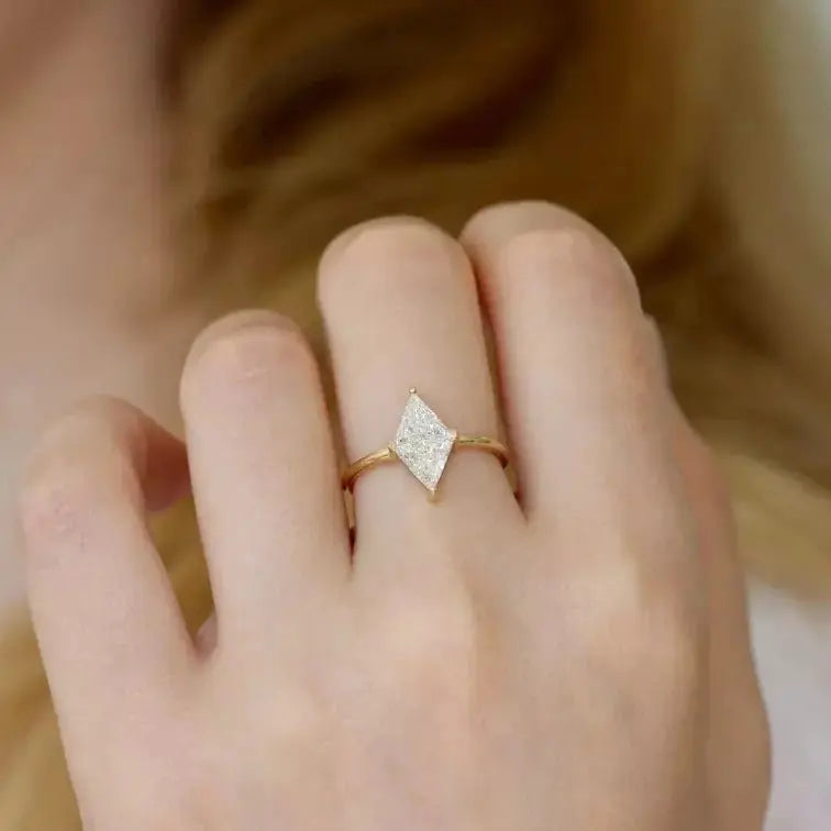 3 Carat Lab-Grown Diamond Engagement Ring in 18K Yellow Gold - Future Jewelry