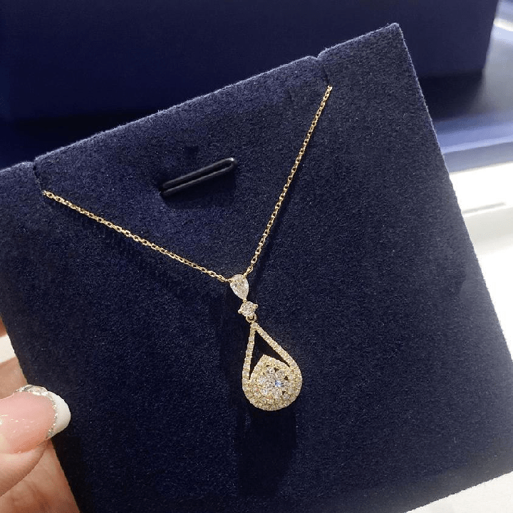 18K Gold Lab Grown Diamond Pear Pendant Necklace - Future Jewelry