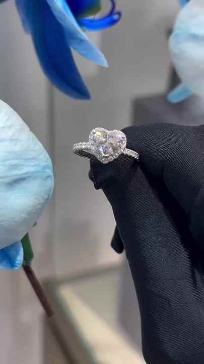 Trending Heart-Shaped Lab Grown Diamond Ring – 18K White Gold Wedding & Engagement Jewelry with IGI Certificate