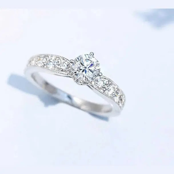 The Emerald Diamond Glamour Ring in White Gold - Future Jewelry