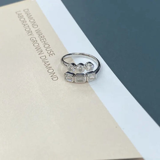 The Emerald Grace Diamond Ring in 18K White Gold - Future Jewelry