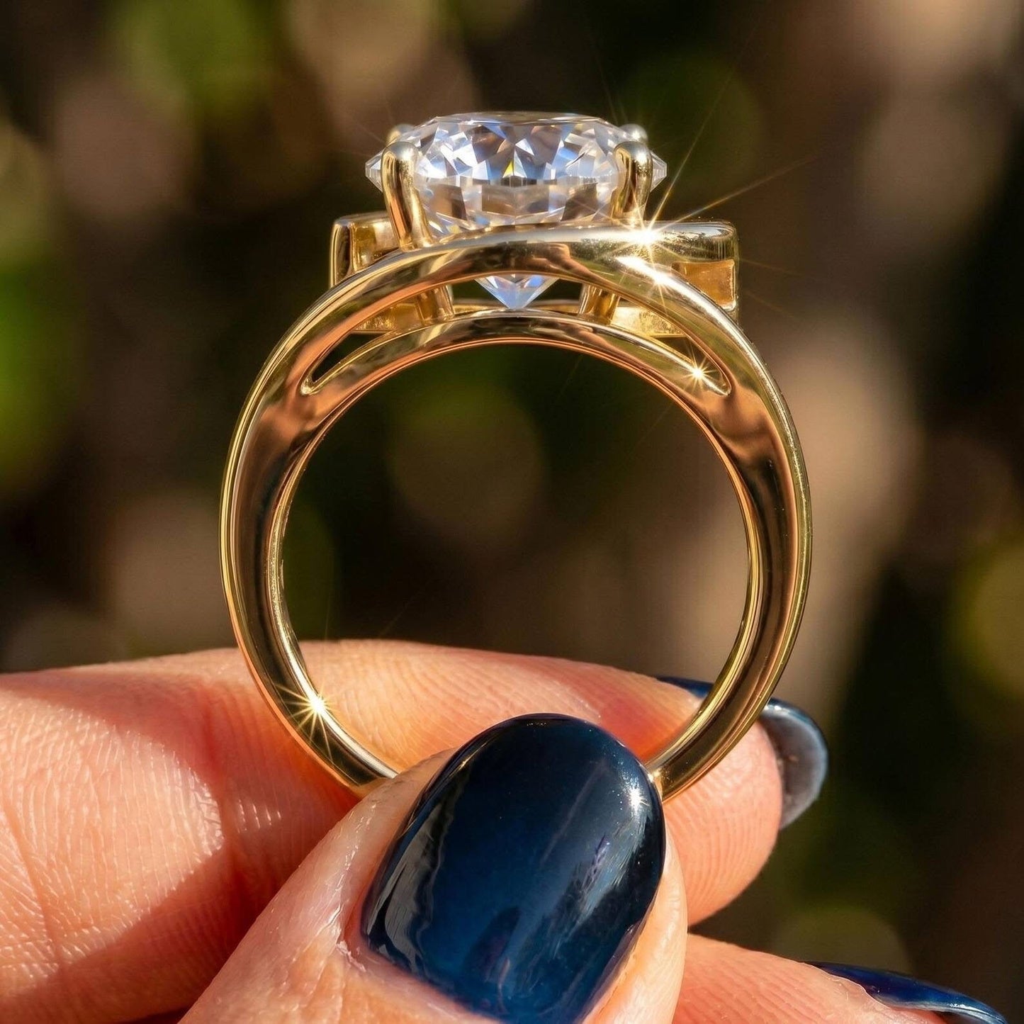 The Eternal Orbit™ | 4 Carat Round Lab Grown Diamond Engagement Ring in 14K Yellow Gold | IGI Certified | Future Jewelry Certified | Limited Edition