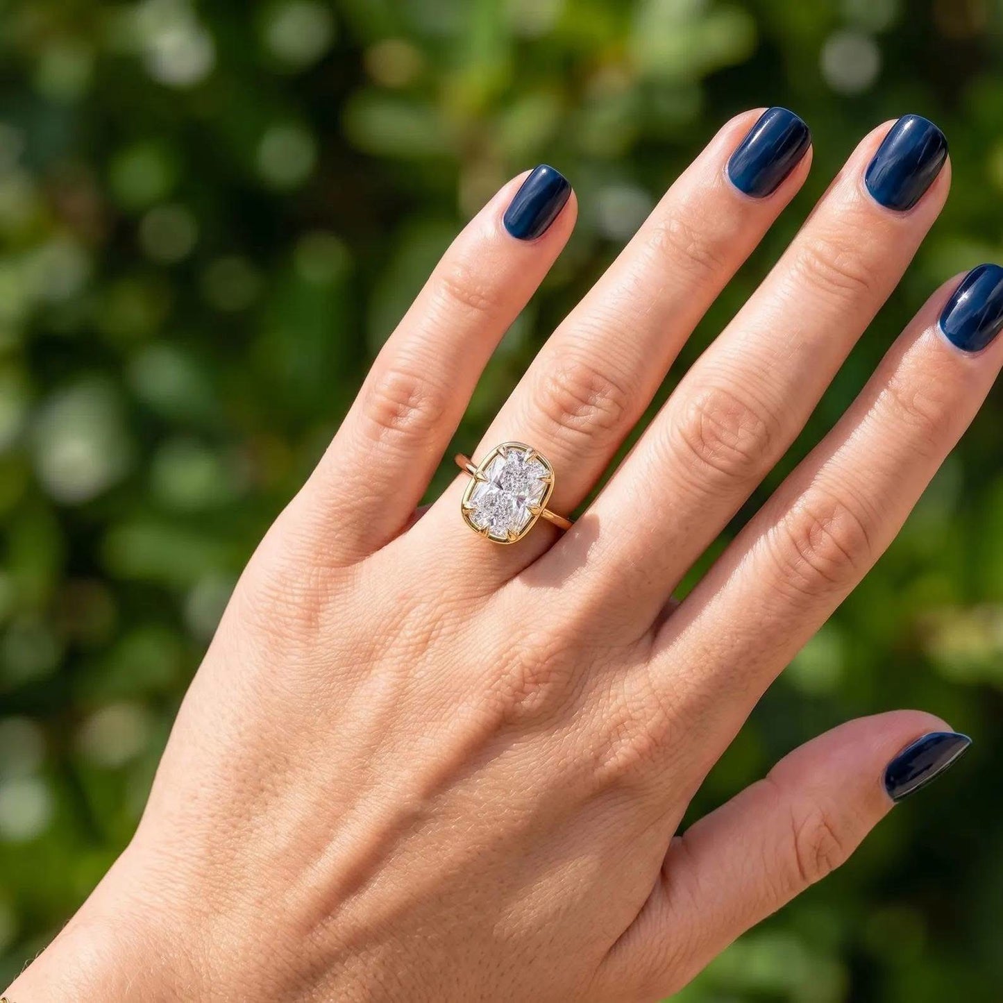 Future Jewelry™ 3 Carat Oval Lab Grown Diamond Ring in 14K Gold | F VS1 IGI Certified | Limited Edition 1 of 700
