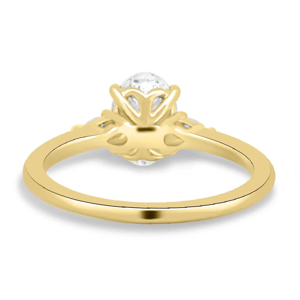 1.30 Carat Oval Lab Grown Diamond Ring IGI 18K Yellow Gold - Future Jewelry