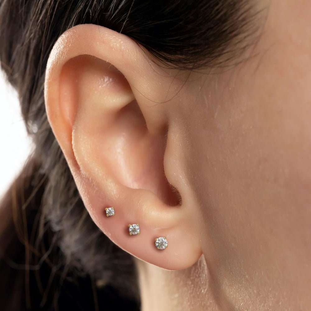14k Gold Lab Grown Diamond Labret Stud Earring - Future Jewelry