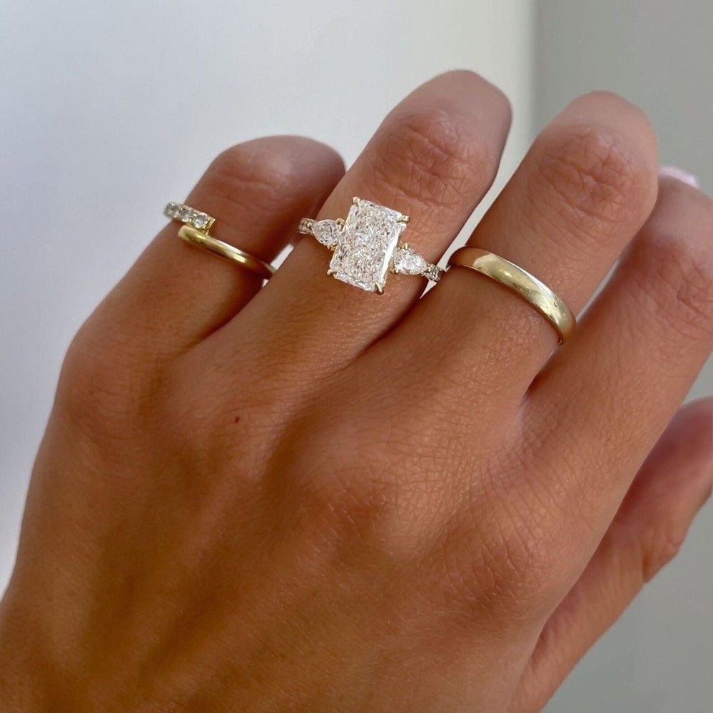 3 carat diamond engagement ring in 18K gold. Lab grown brilliance meets personal engraving for timeless elegance with lasting meaning. - Future Jewelry