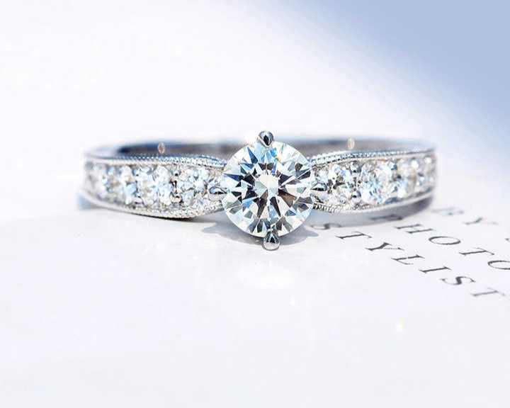 The Emerald Glamour Ring: White Gold Ring with Lab-Grown Emerald and Diamonds