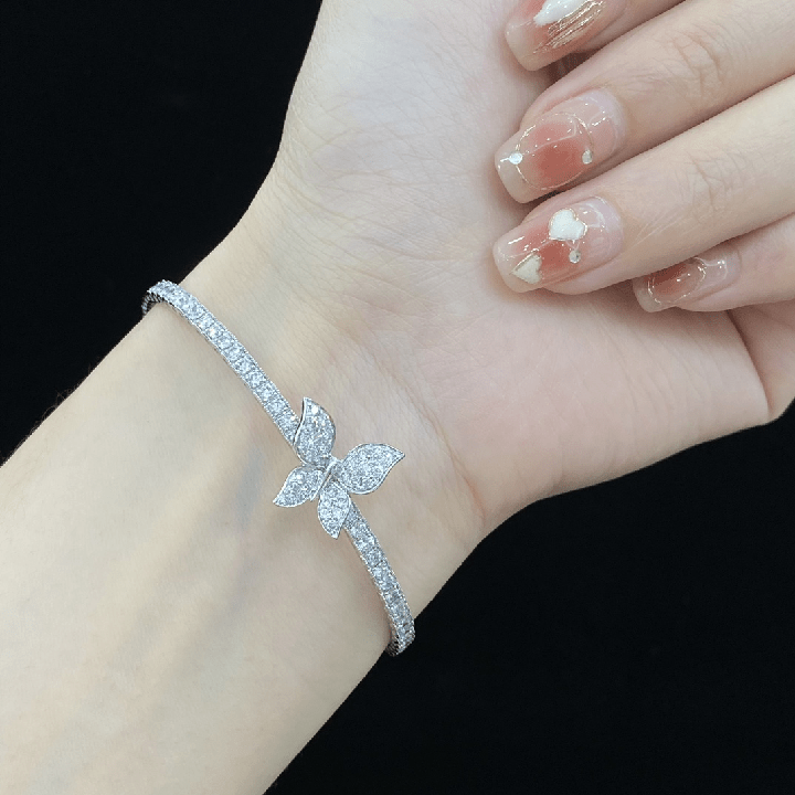 Butterfly Lab Grown Diamond Bracelet in 18K Gold - Future Jewelry