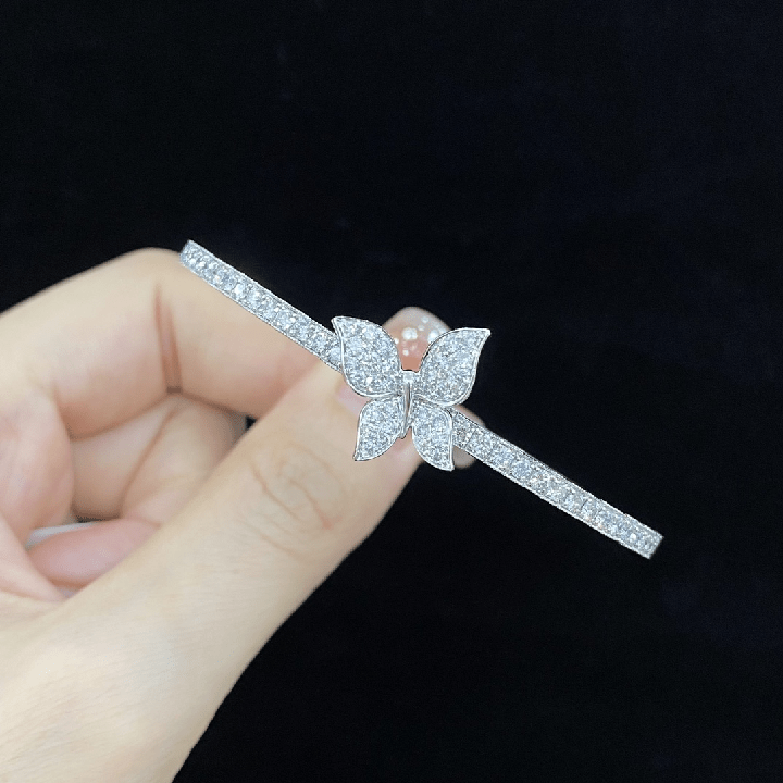 Butterfly Lab Grown Diamond Bracelet in 18K Gold - Future Jewelry