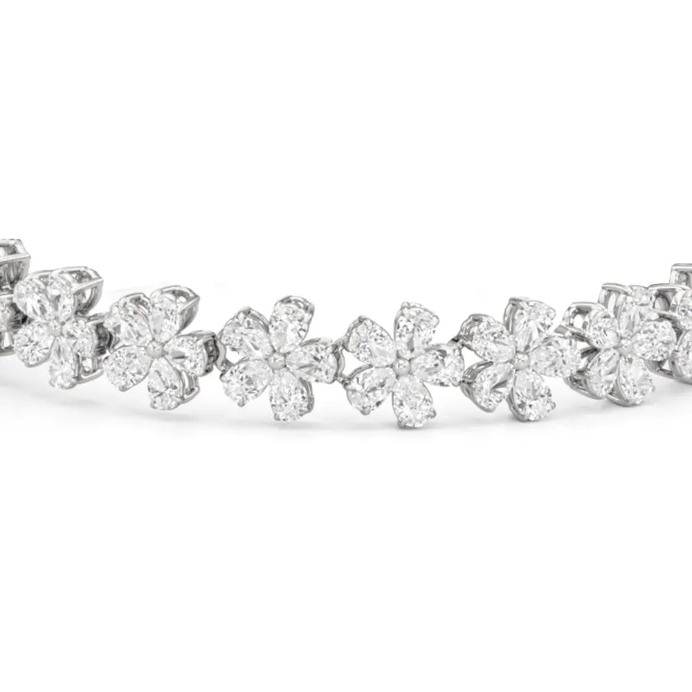 Daisy LG Diamond Bracelet – A Playful Twist on Timeless Elegance