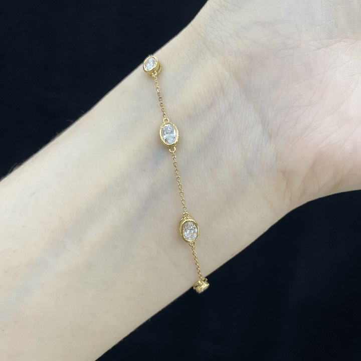 Elegant Yellow Gold Oval Cut Diamond Bracelet for Women - Future Jewelry