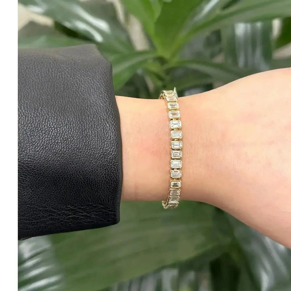 Golden Lumina Emerald-Cut LG Diamond Tennis Bracelet – 7.11 Carat, 14K Yellow Gold, Ethical & Luxurious