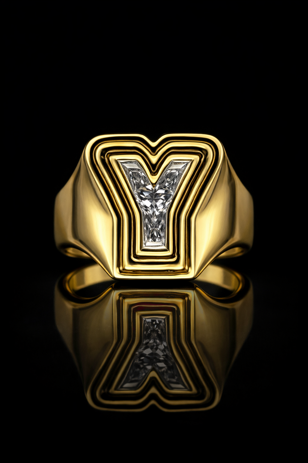 Lab diamond jewelry gold signet ring featuring diamond letter Y design