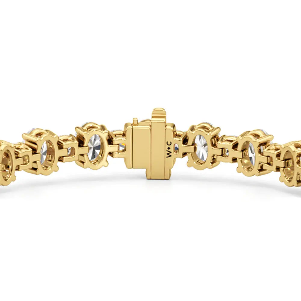 Oval and Cushion Cut Lab Grown Diamond Tennis Bracelet in 18K Gold, close-up - Future Jewelry