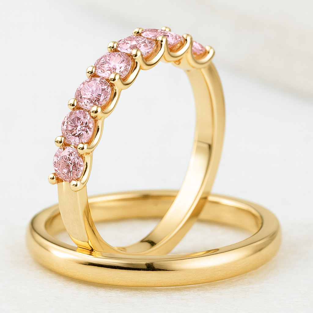 Pink lab diamond eternity ring in solid 18K gold and round cut stones