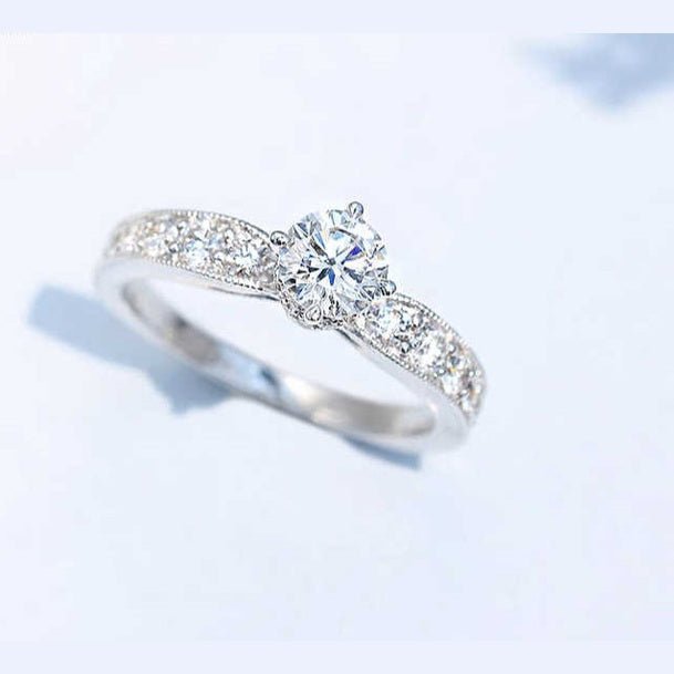 The Emerald Diamond Glamour Ring in White Gold - Future Jewelry